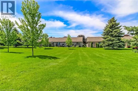 19 Hanlon Place Paris ON N3L 4E7