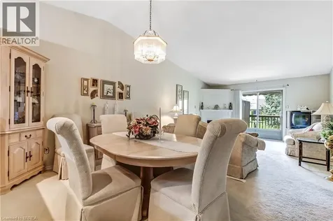 19 Hanlon Place Paris ON N3L 4E7