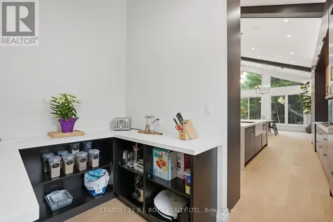 31 Marni Lane Springwater ON L0L 2K0