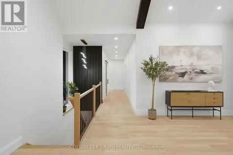 31 Marni Lane Springwater ON L0L 2K0
