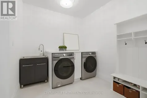 31 Marni Lane Springwater ON L0L 2K0
