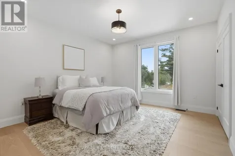 31 Marni Lane Springwater ON L0L 2K0