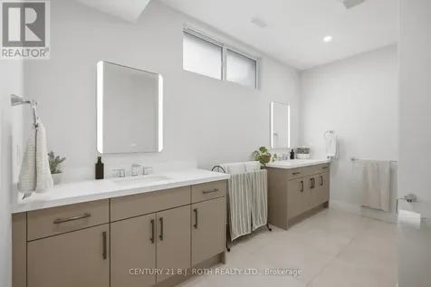 31 Marni Lane Springwater ON L0L 2K0