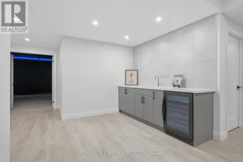31 Marni Lane Springwater ON L0L 2K0