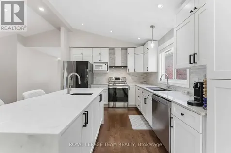 43 West Ridge Drive Ottawa ON K2S 1S4