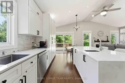 43 West Ridge Drive Ottawa ON K2S 1S4