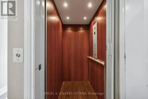 1896 Carling Avenue Ottawa ON K2A 1E7