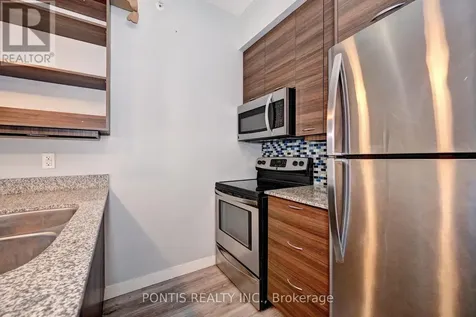 318 Spruce Street West Waterloo ON N2L 3M7