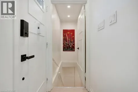 22 Dale Avenue Cambridge ON N1S 3M6