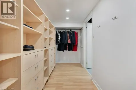 22 Dale Avenue Cambridge ON N1S 3M6