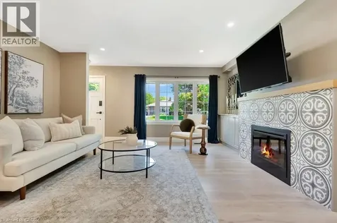 22 Dale Avenue Cambridge ON N1S 3M6