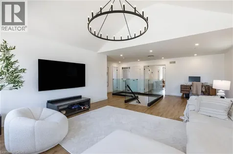916 Steepleridge Court Kitchener ON N2P 0B4