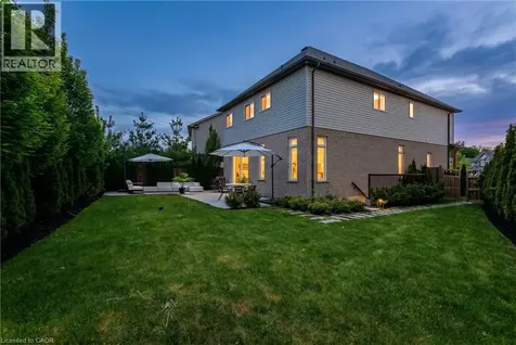 916 Steepleridge Court Kitchener ON N2P 0B4