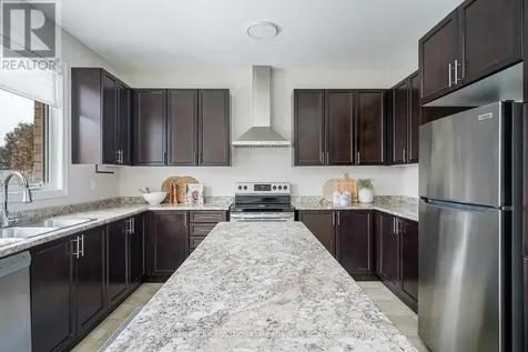 45 Mclean Avenue Collingwood ON L4Y 3Z6