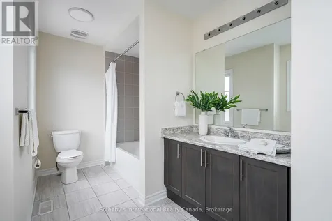 45 Mclean Avenue Collingwood ON L4Y 3Z6