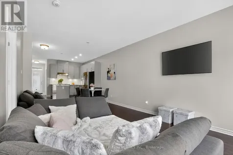 203 Maygrass Way Ottawa ON K2S 2K5