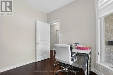 203 Maygrass Way Ottawa ON K2S 2K5