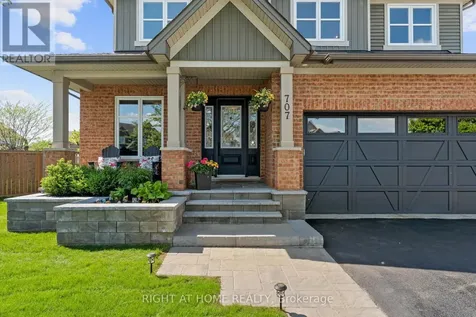 707 Wrangler Circle Ottawa ON K2S 0R2