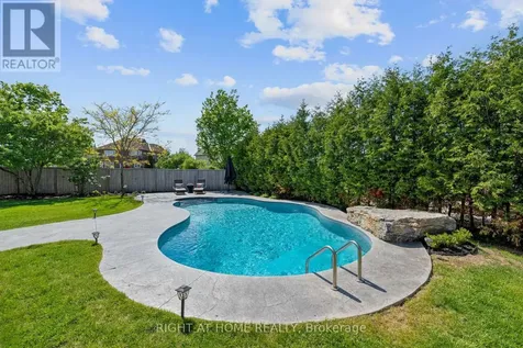 707 Wrangler Circle Ottawa ON K2S 0R2