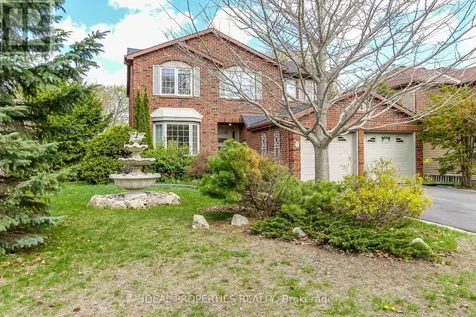 1 Acklam Terrace Ottawa ON K2K 2H1