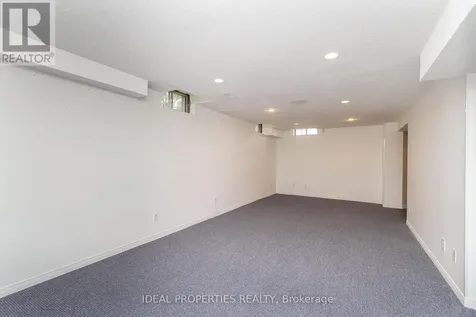 1 Acklam Terrace Ottawa ON K2K 2H1