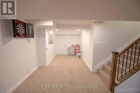224 Alex Polowin Avenue Ottawa ON K2J 6E7