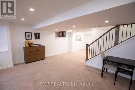 224 Alex Polowin Avenue Ottawa ON K2J 6E7