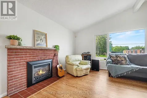 30 Corkstown Road Ottawa ON K2H 5B4