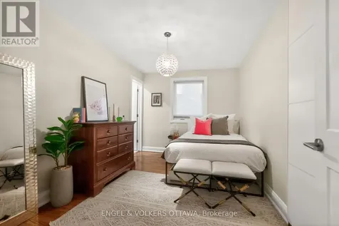 1530 Caton Street Ottawa ON K1H 6J4
