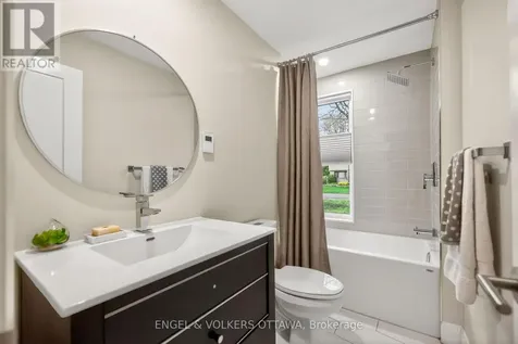 1530 Caton Street Ottawa ON K1H 6J4