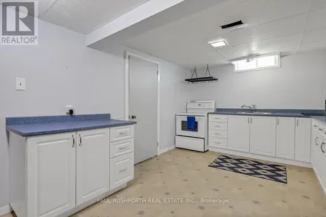 1176 Medoc Court Ottawa ON K1C 2S6