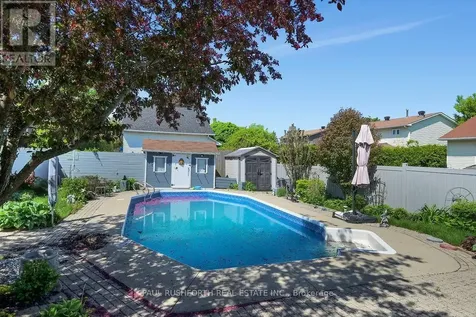 1176 Medoc Court Ottawa ON K1C 2S6