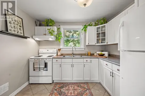 560 King Street West Gananoque ON K7G 2H1