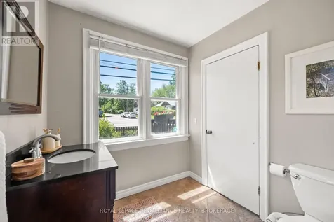 560 King Street West Gananoque ON K7G 2H1