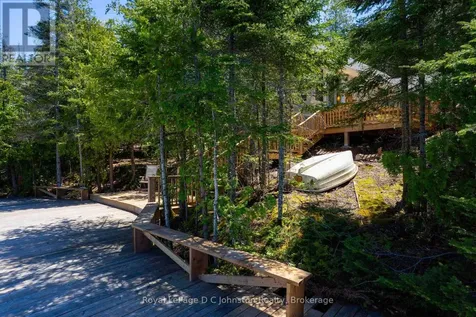 124 Big Tub Road Northern Bruce Peninsula ON N0H 2R0
