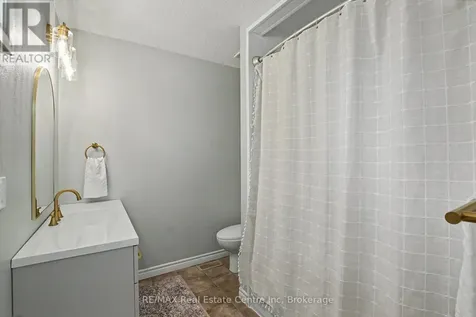 37 Wilsonview Avenue Guelph (dovercliffe Park/old University) ON N1G 2W5