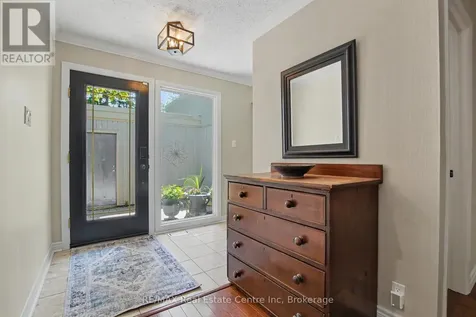37 Wilsonview Avenue Guelph (dovercliffe Park/old University) ON N1G 2W5