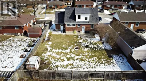 24 Simonton Drive Chatham ON N7M 5C6