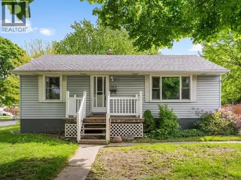 962 Merritt Windsor ON N9B 3C5