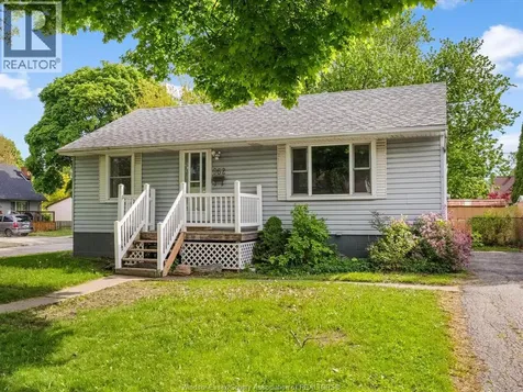 962 Merritt Windsor ON N9B 3C5