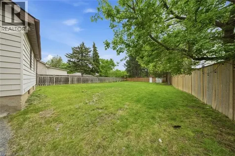 113 Tollgate Road Brantford ON N3R 4Z8