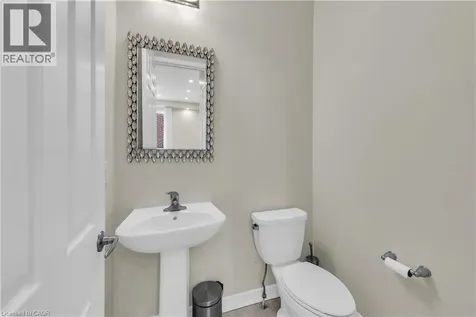 75 Forest Ridge Avenue Waterdown ON L8B 1V4