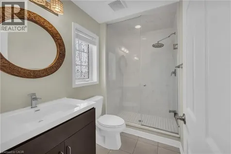 75 Forest Ridge Avenue Waterdown ON L8B 1V4