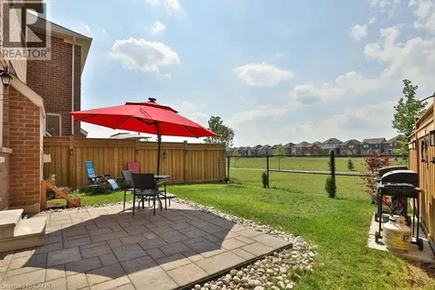 75 Forest Ridge Avenue Waterdown ON L8B 1V4