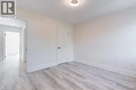 38 East 16th Street Hamilton ON L9A 4H9