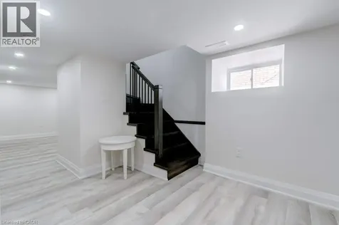 38 East 16th Street Hamilton ON L9A 4H9