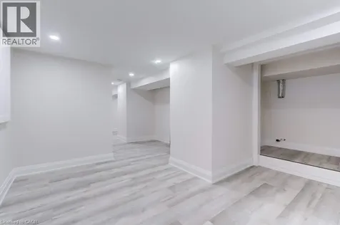 38 East 16th Street Hamilton ON L9A 4H9