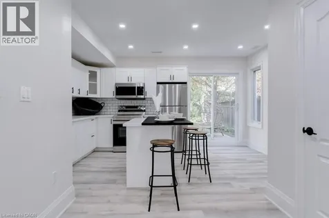 38 East 16th Street Hamilton ON L9A 4H9