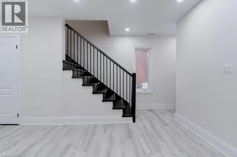 38 East 16th Street Hamilton ON L9A 4H9
