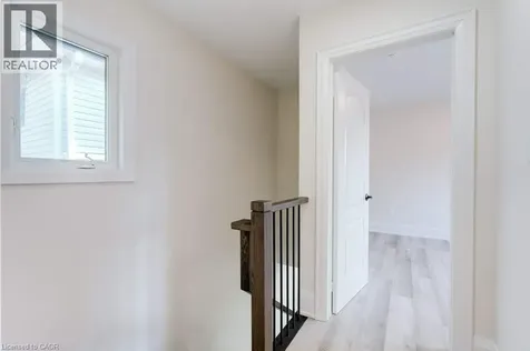 38 East 16th Street Hamilton ON L9A 4H9
